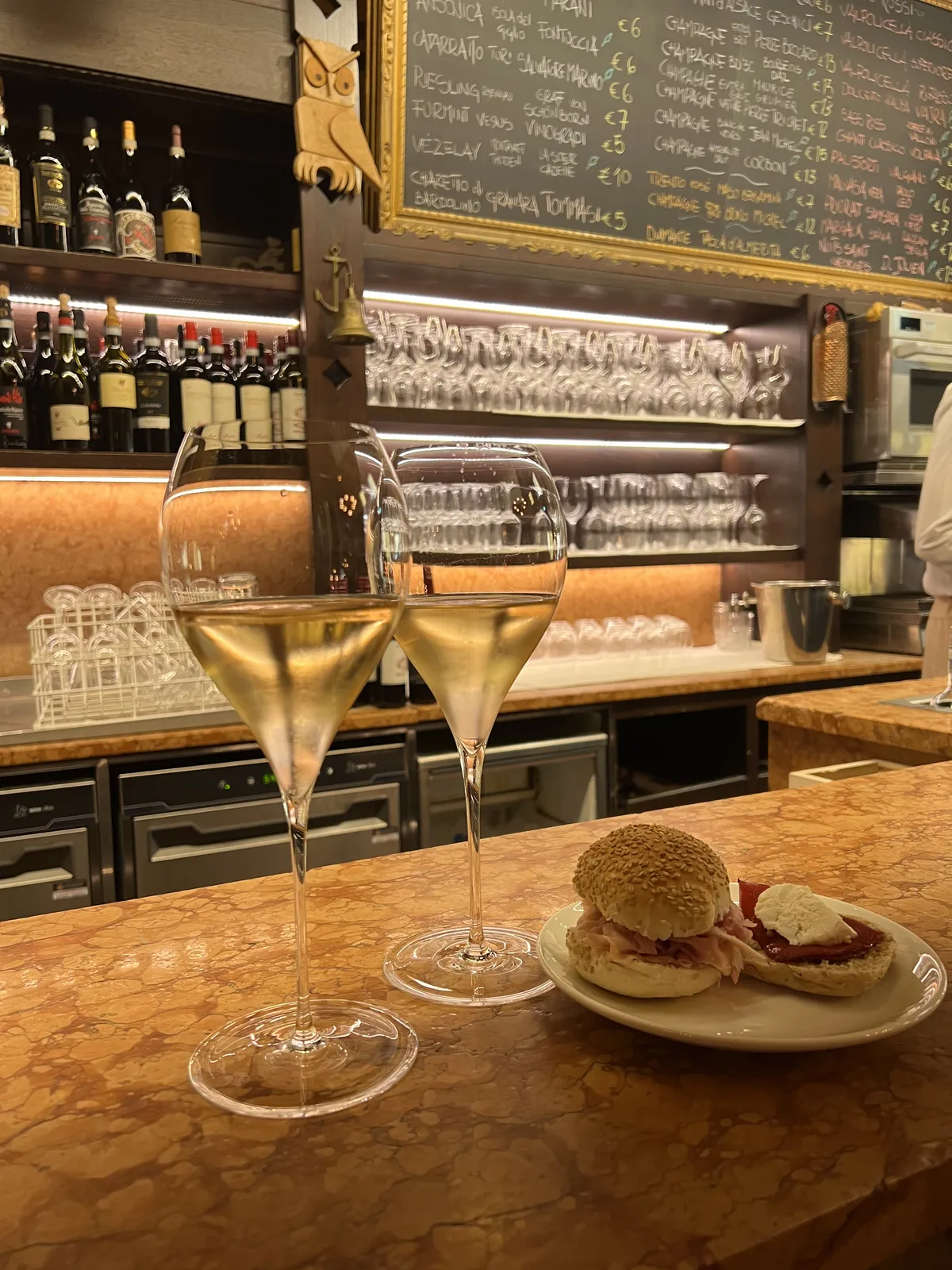 Aperitivo a Verona centro: enoteche, wine bar e la sera prima dell'Arena