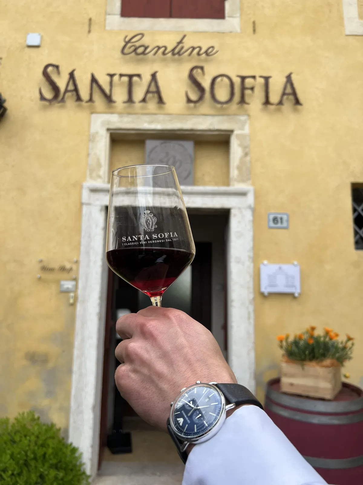 Regalare una degustazione di vini: guida ai voucher e alle idee regalo
